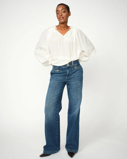 Jeans mit Details an Tasche von Mos Mosh
