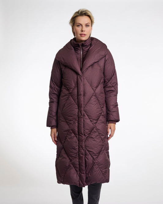 Langer Daunenmantel von Rino und Pelle
