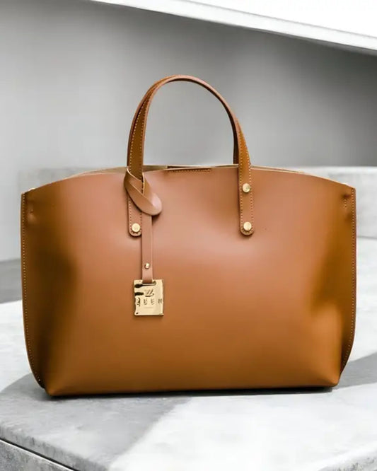 Handtasche in beige.