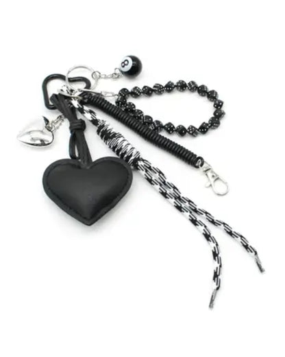 Taschenanhänger. Herzform schwarz.