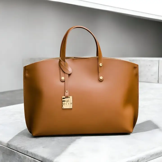 Shopper | Angela in Camel | ZEEN